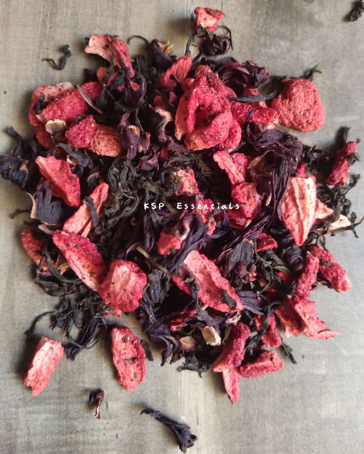Strawberry Hibiscus Green Tea